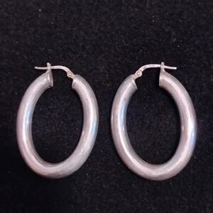 Sterling Silver Hollow Tube Oval Hoop Earrings